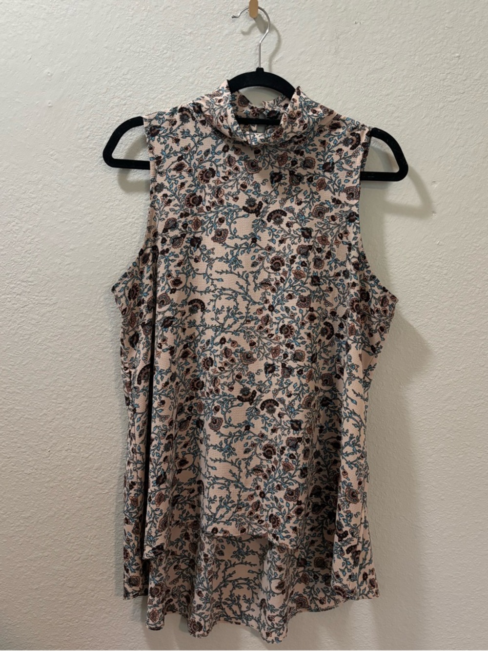 Bobeau Boho Floral Mock Neck Flowy Sleeveless Blouse Size XL